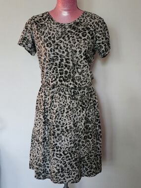Old Navy Leopard Print Mini Dress in Gray and Black